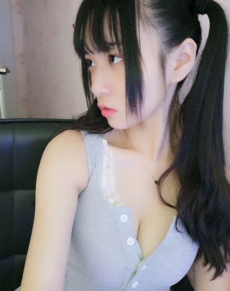丰满的学生bd正在播放_1080完整版观看