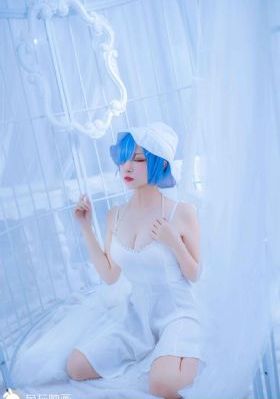 后宫露营视频_720免费在线观看